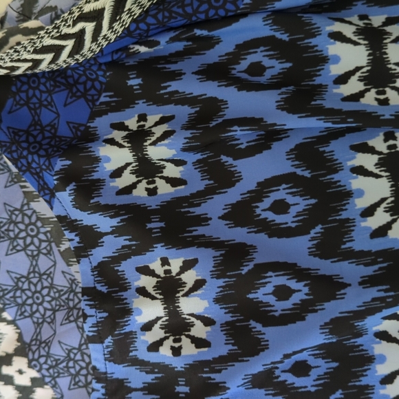 Blouse - Picture 4 of 7